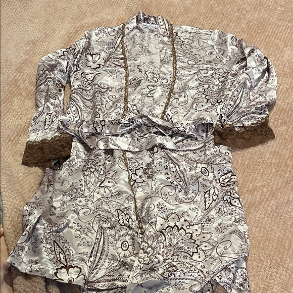 Linea Donatella Floral Pajama Set - Cream and Brown - Picture 2 of 9